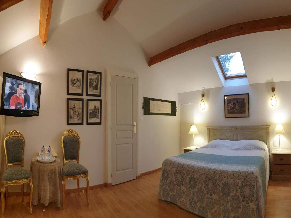 Suite Independante De 66M2 Tout Confort Et Calme Villefranche-de-Rouergue Exteriér fotografie